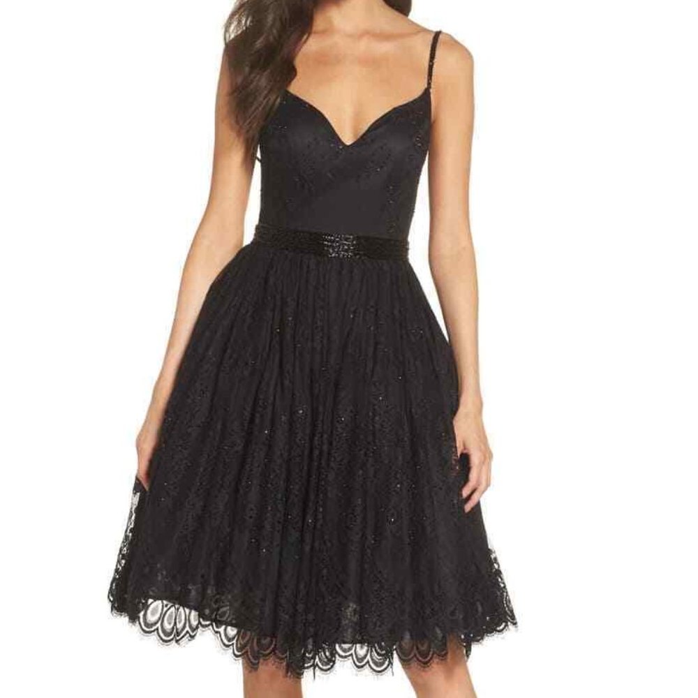 MAC DUGGAL SWEETHEART NECK EMBELLISHED BLACK PARTY DRESS sz 2